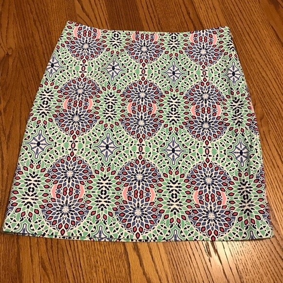 Talbots Colorful Stained Glass Kaleidoscope Fitted Pencil Above Knee Skirt - Picture 3 of 13